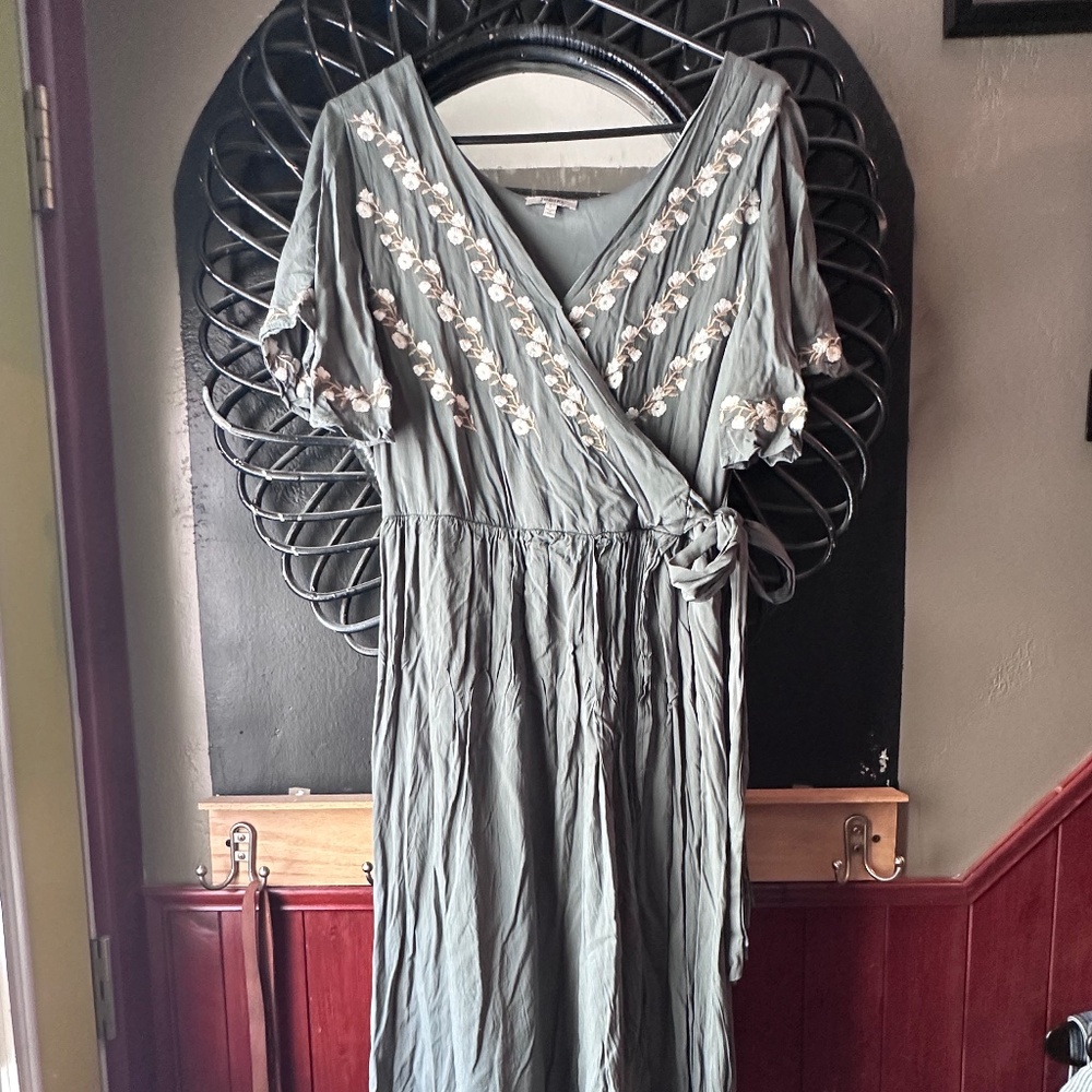 Piper & Scoot Parkland Embroidered Wrap Dress in Jade